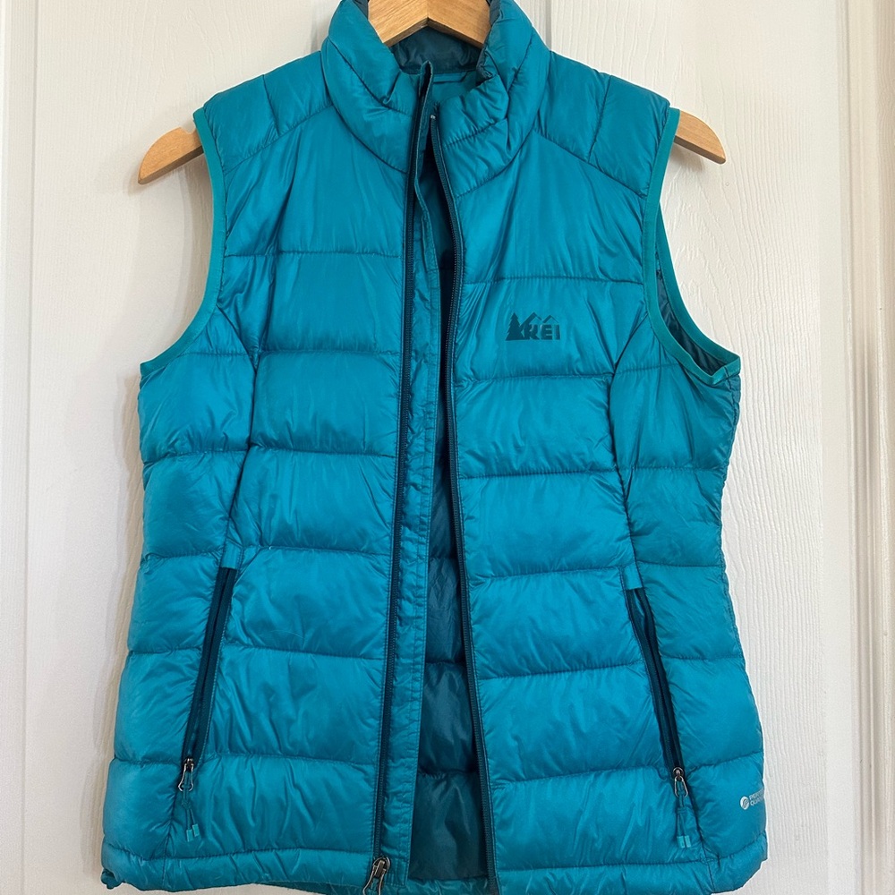 REI Women's Vibrant Blue Puffer Vest